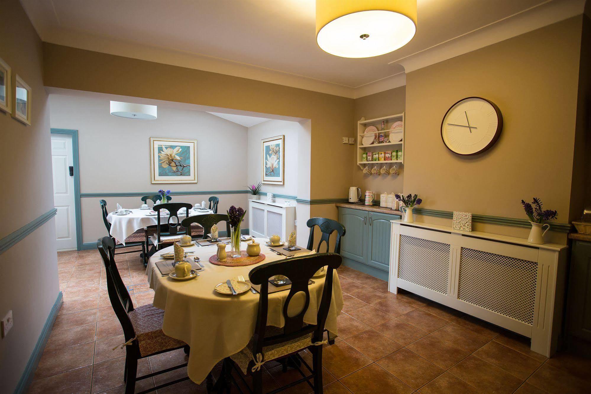 Bed and Breakfast Almanii Дублин Экстерьер фото